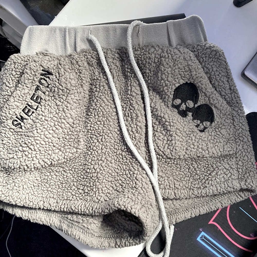 Romwe, cute grey lounge shorts